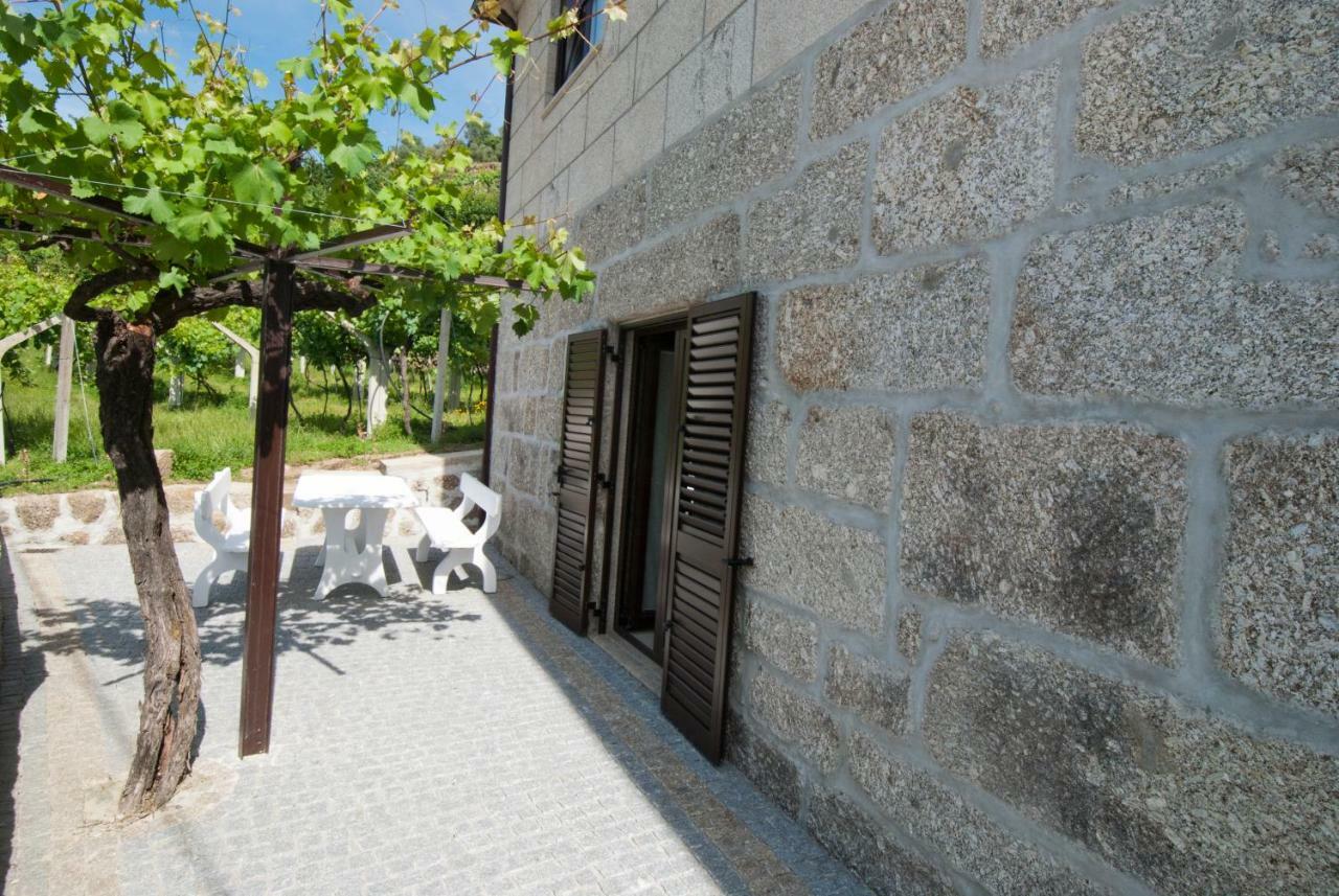 Villa Casas Do Monte Resende Exterior foto